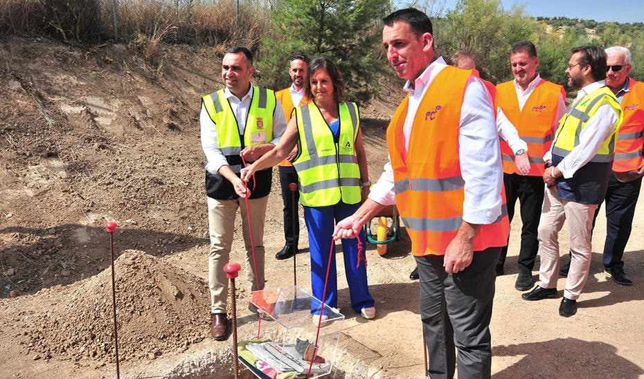 
			      La consejera de Sostenibilidad, Catalina García, en el acto de colocación de la primera piedra de la nueva línea de tratamiento de biorresiduos e...
			  